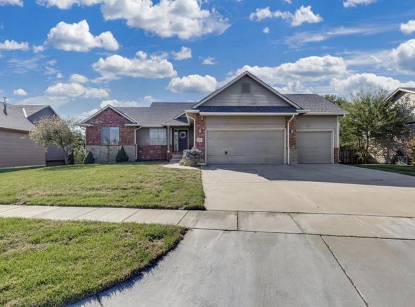 3817 N Rutgers St, Maize, KS 67101