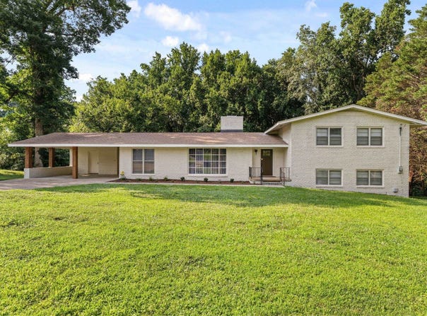 105 Fountain St, Sheffield, AL 35660
