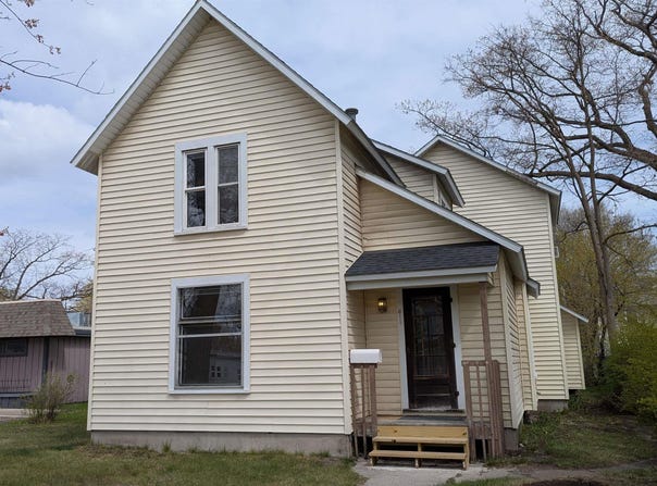 611 E Eighth Street, Traverse City, MI 49686