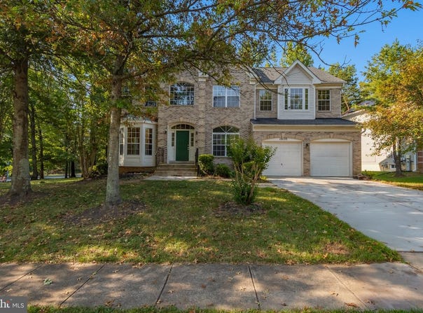 10133 ELLARD DR, LANHAM, MD 20706