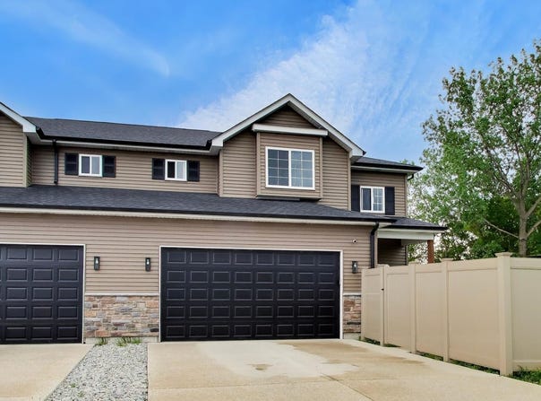 13723 S Springfield Avenue, Robbins, IL 60472