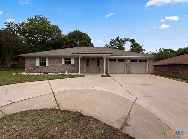 410 Cole Avenue, Temple, TX 76501