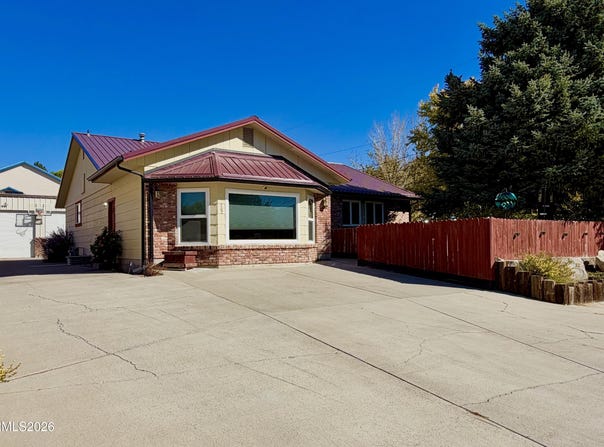 202 Summit Avenue, Winnemucca, NV 89445
