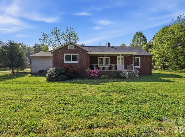 2231 Claremont Road, Newton, NC 28658