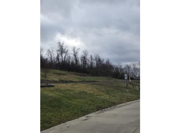 604 Overlook Drive, Hurricane, WV 25526