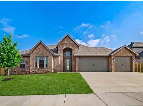1340 Greyback Lane, Centerton, AR 72719