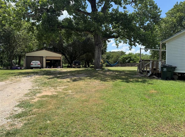2000 Citation Dr, Del Valle, TX 78617