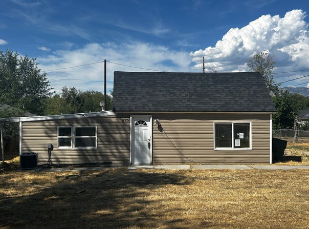 870 W ELLIS St, Ogden, UT 84401