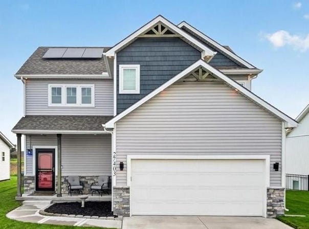 27403 E Cedar Grove Drive, Lee's Summit, MO 64086