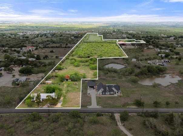 8802 Evelyn Rd, Buda, TX 78610