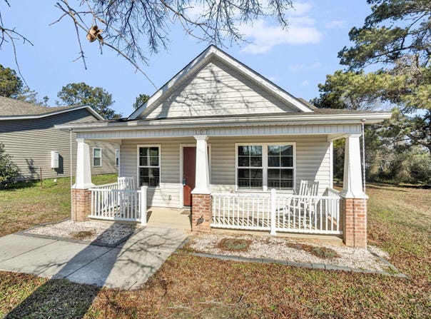 107 DILLON Drive, Clinton, SC 29325
