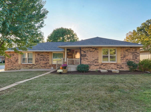 3343 S Virginia Avenue, Springfield, MO 65807