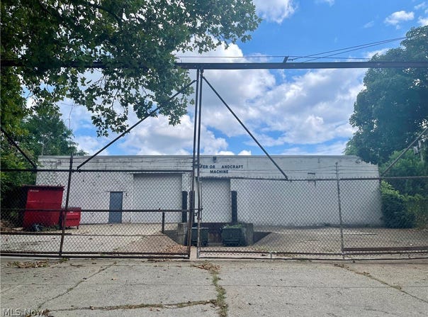 968 E 69th Place, Cleveland, OH 44103