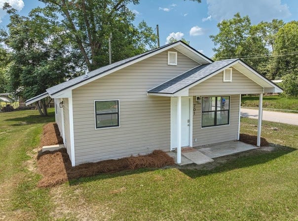701 S Monitor Dr, Fitzgerald, GA 31750