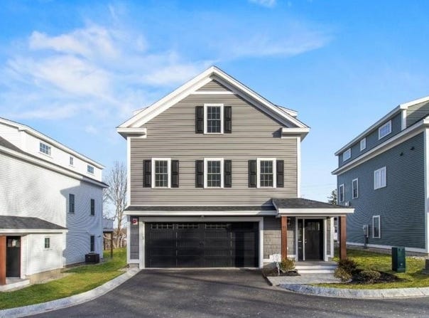 31 Eden Lane, Portsmouth, NH 03801