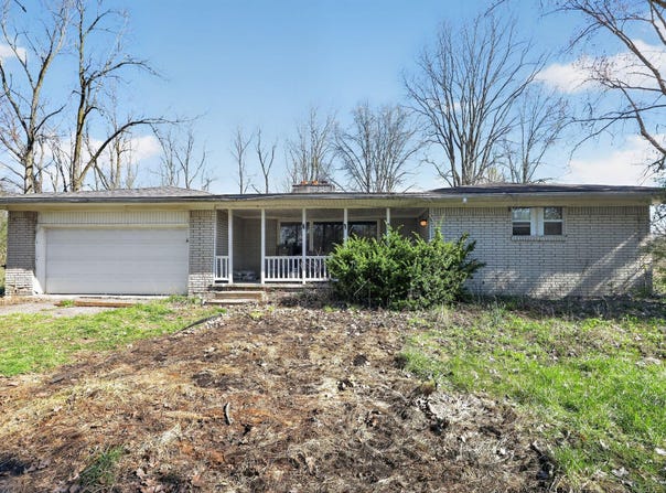 6718 Colf Road, Carleton, MI 48117