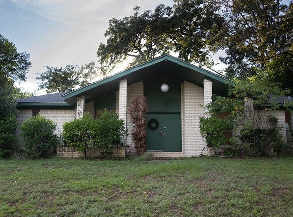 205 Crestwood Street, Nacogdoches, TX 75961