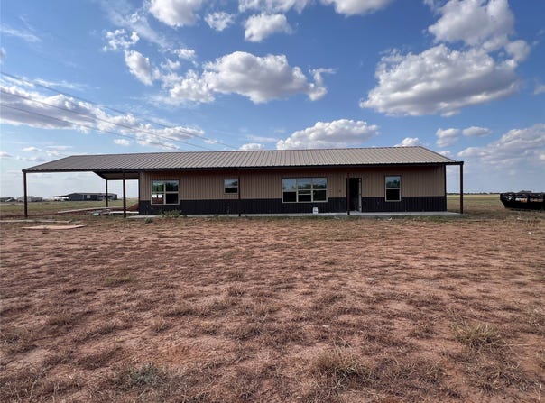 1436 CR 428, Hawley, TX 79525
