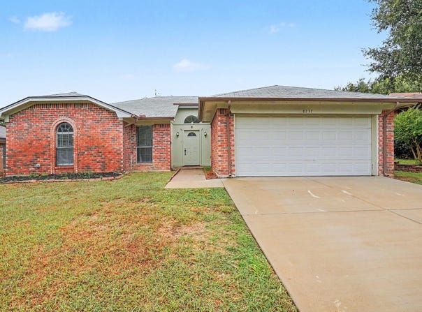 8237 Lara Lane, Watauga, TX 76148