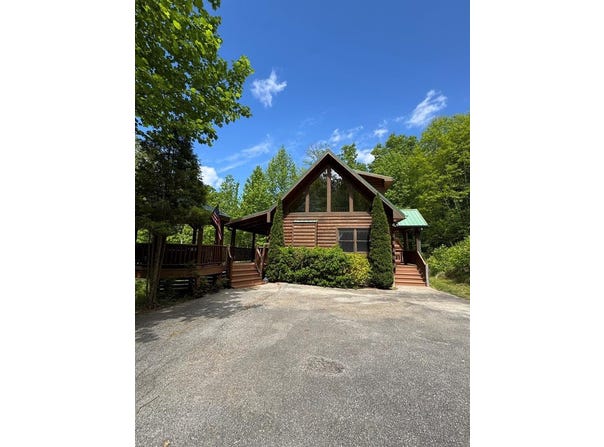 257 Trading Post Place, Whittier, NC 28789
