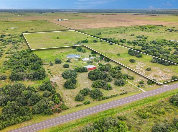 4889 SH 111, Midfield, TX 77458