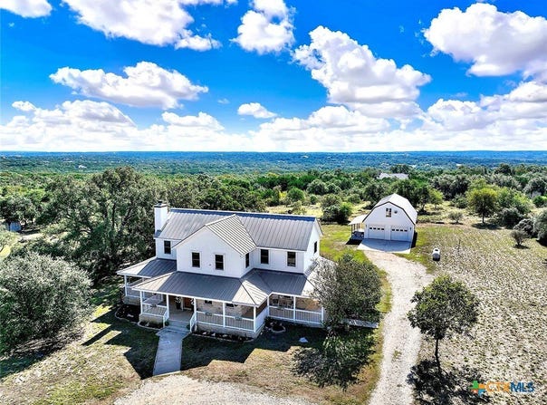 1061 Cascade Trail, San Marcos, TX 78666