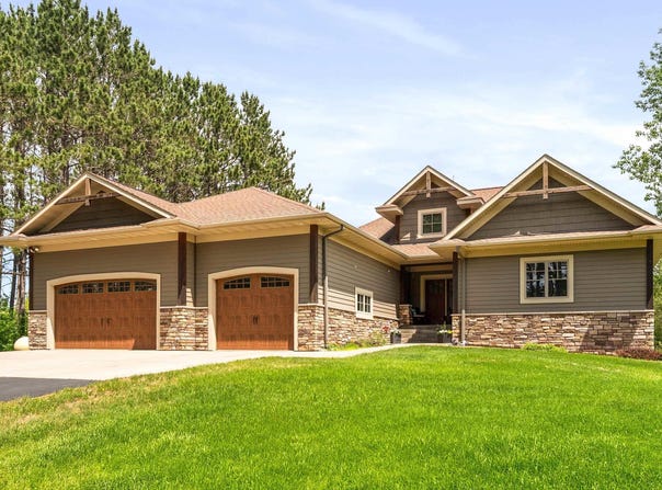 3810 Lavaque Rd, Hermantown, MN 55811