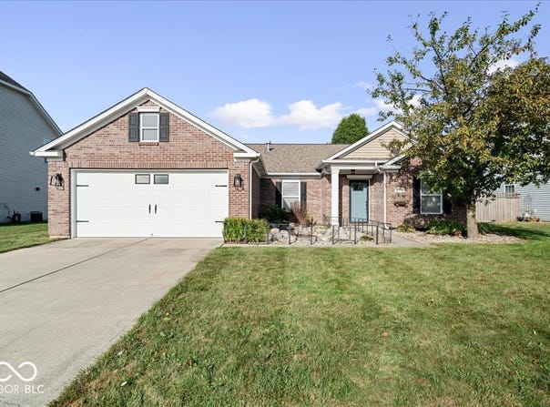 6862 Eagle Crossing Boulevard, Brownsburg, IN 46112