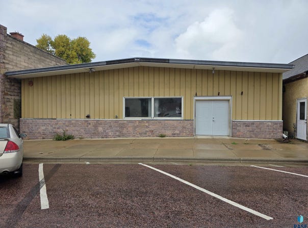 104 W Wall St, Jasper, MN 56144