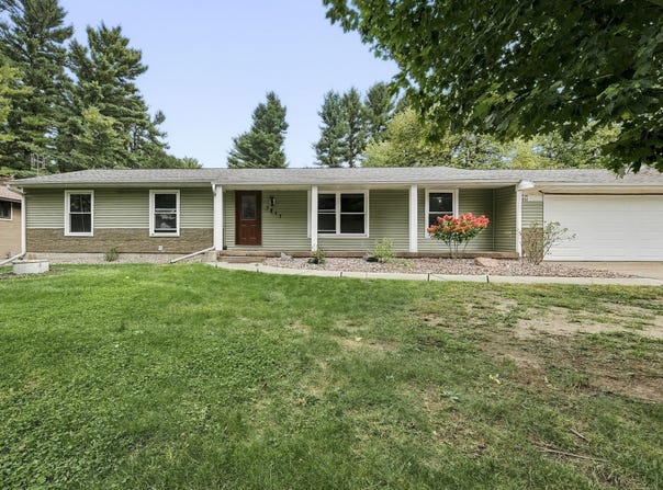3717 Claymore Lane, Eau Claire, WI 54701