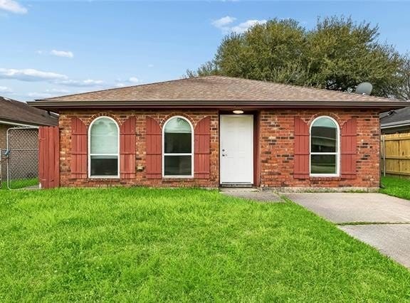 7538 FORUM Boulevard, New Orleans, LA 70128