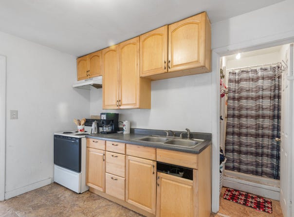 14 E MAIN St, Goshen, UT 84633