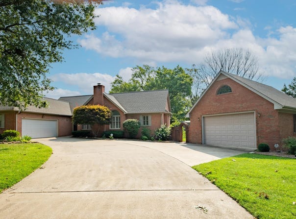 1307 Fleetwood Drive, Murray, KY 42071