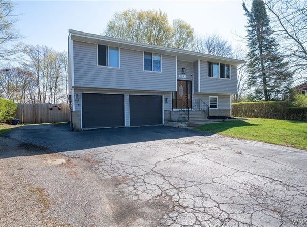 7041 Brandywine Drive, Derby, NY 14047