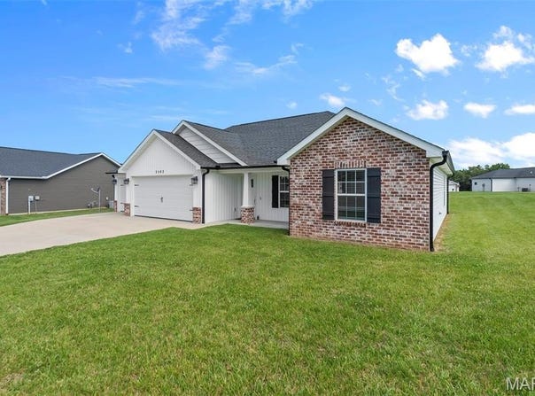 2502 Oak Street, Jackson, MO 63755