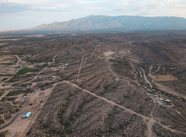 W 400 N, Pima, AZ 85543