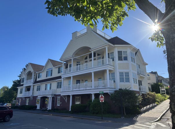 61-2 Central Avenue, Wolfeboro, NH 03894