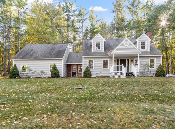 94 Bunker Hill Road, Auburn, NH 03032
