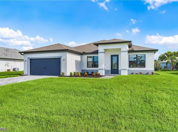 138 SE 5th Place, Cape Coral, FL 33990