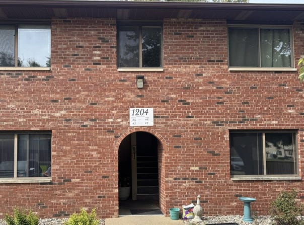 1204 DEAN Drive, Urbana, IL 61802