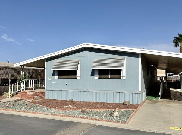 2627 W Midvalley Avenue, Visalia, CA 93277