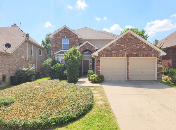 2105 Clubside Drive, Corinth, TX 76210