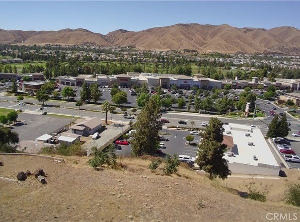 33690 Washington, Yucaipa, CA 92399