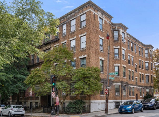 72 Strathmore 7B, Boston, MA 02135