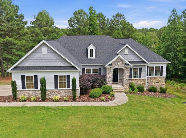 170 Beths Point, West End, NC 27376