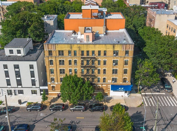 785 E 181 STREET, Bronx, NY 10460