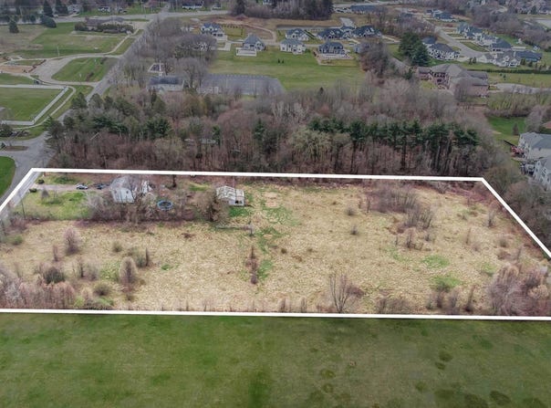 51405 Elm Road, Granger, IN 46530-8640