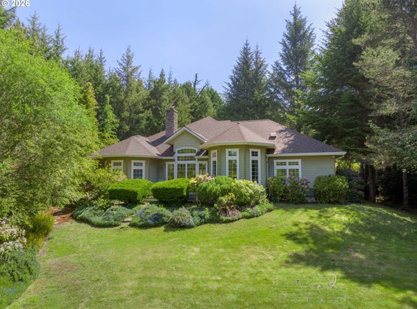 5402 KA TEECH Dr, Florence, OR 97439