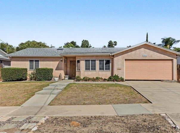 9214 Dalehurst Road, Santee, CA 92071