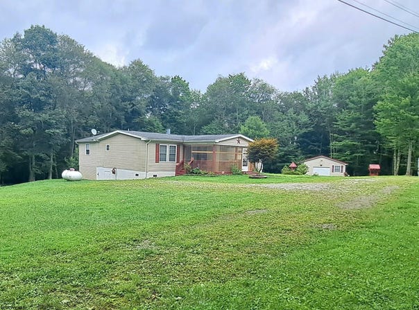182 Hill Circle, Terra Alta, WV 26764